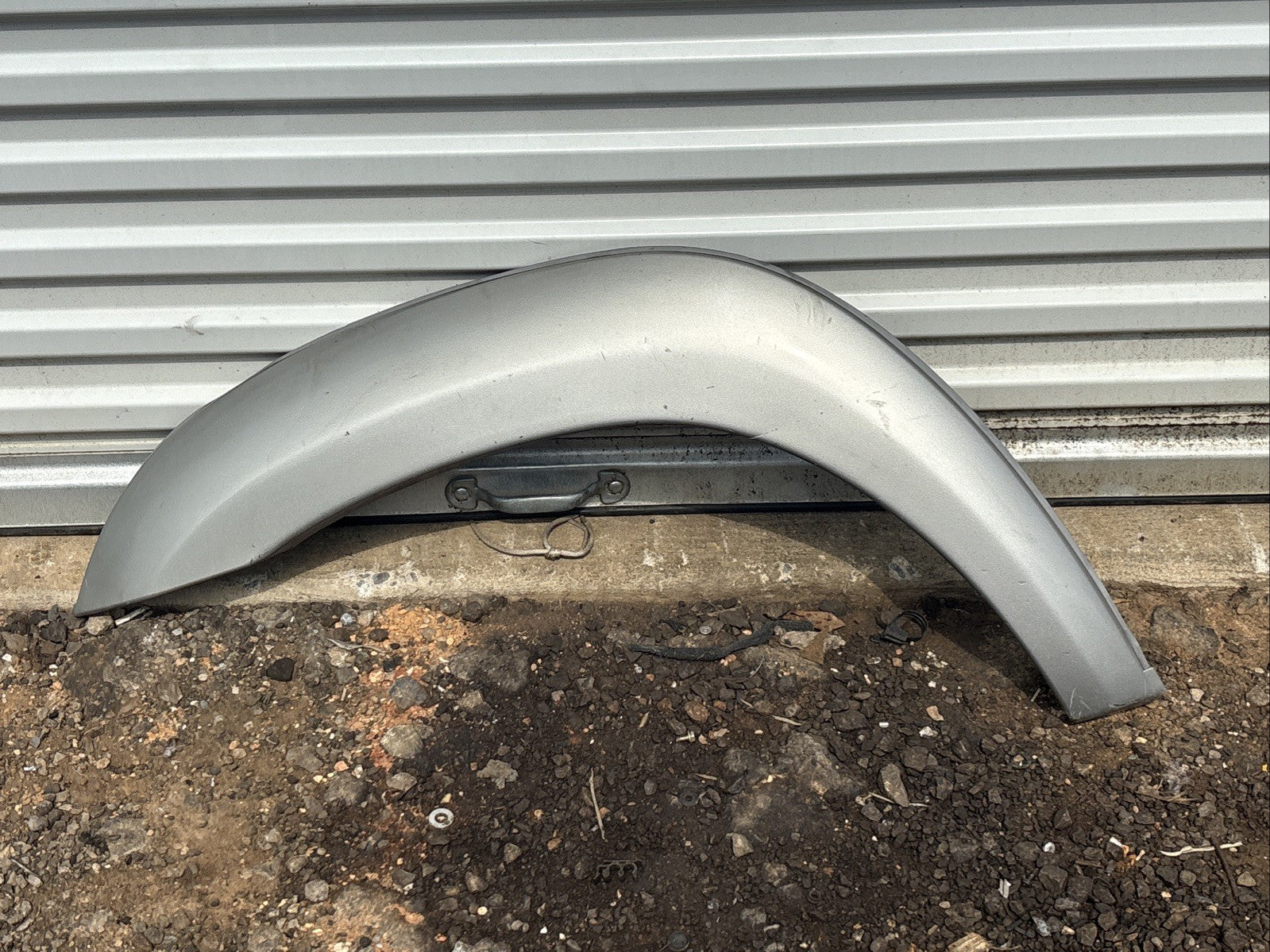 2001-2007 TOYOTA SEQUOIA FRONT RIGHT PASSENGER SIDE FENDER FLARE OEM
