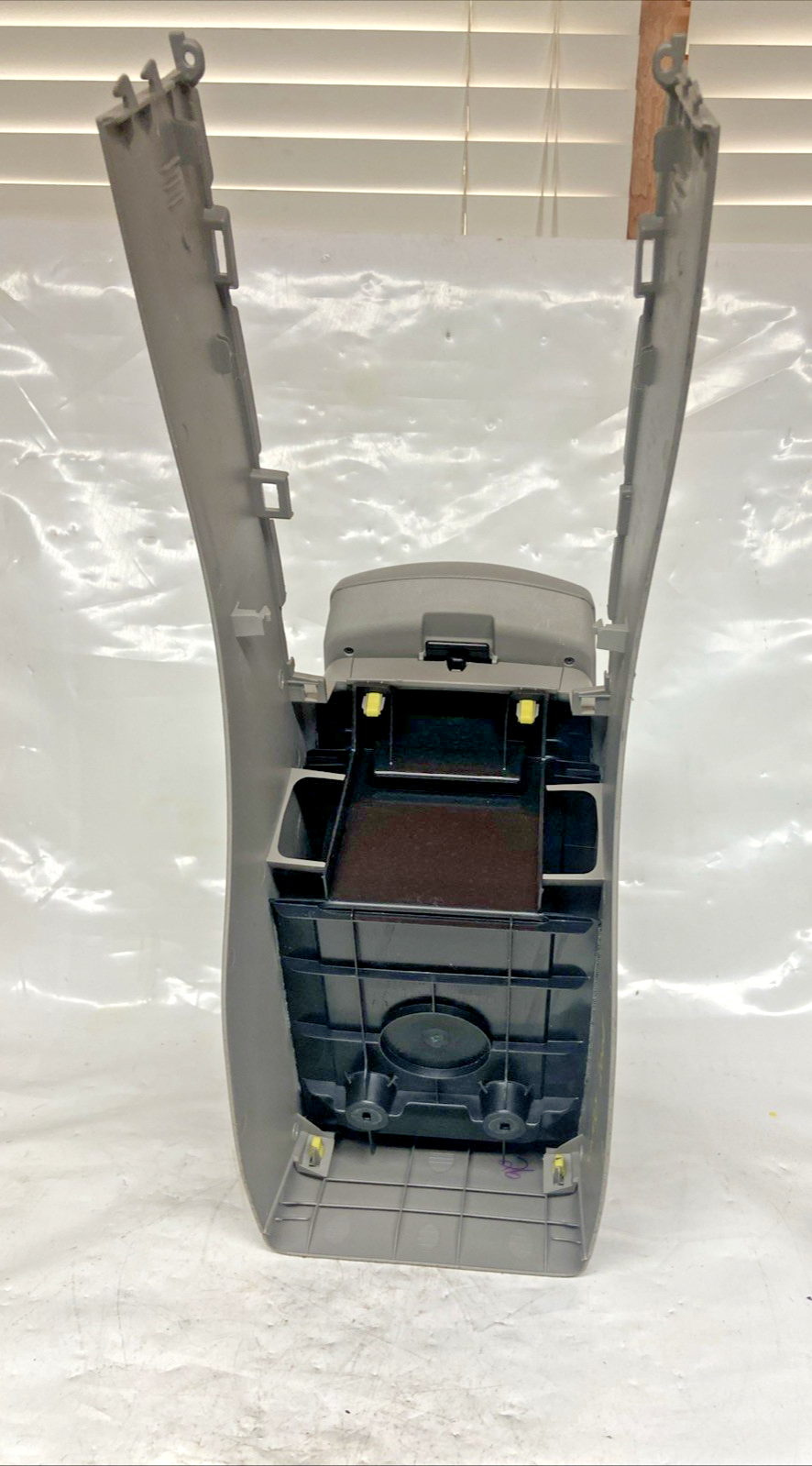 2007-2011 Toyota Camry Floor Mounted Center Console Assembly