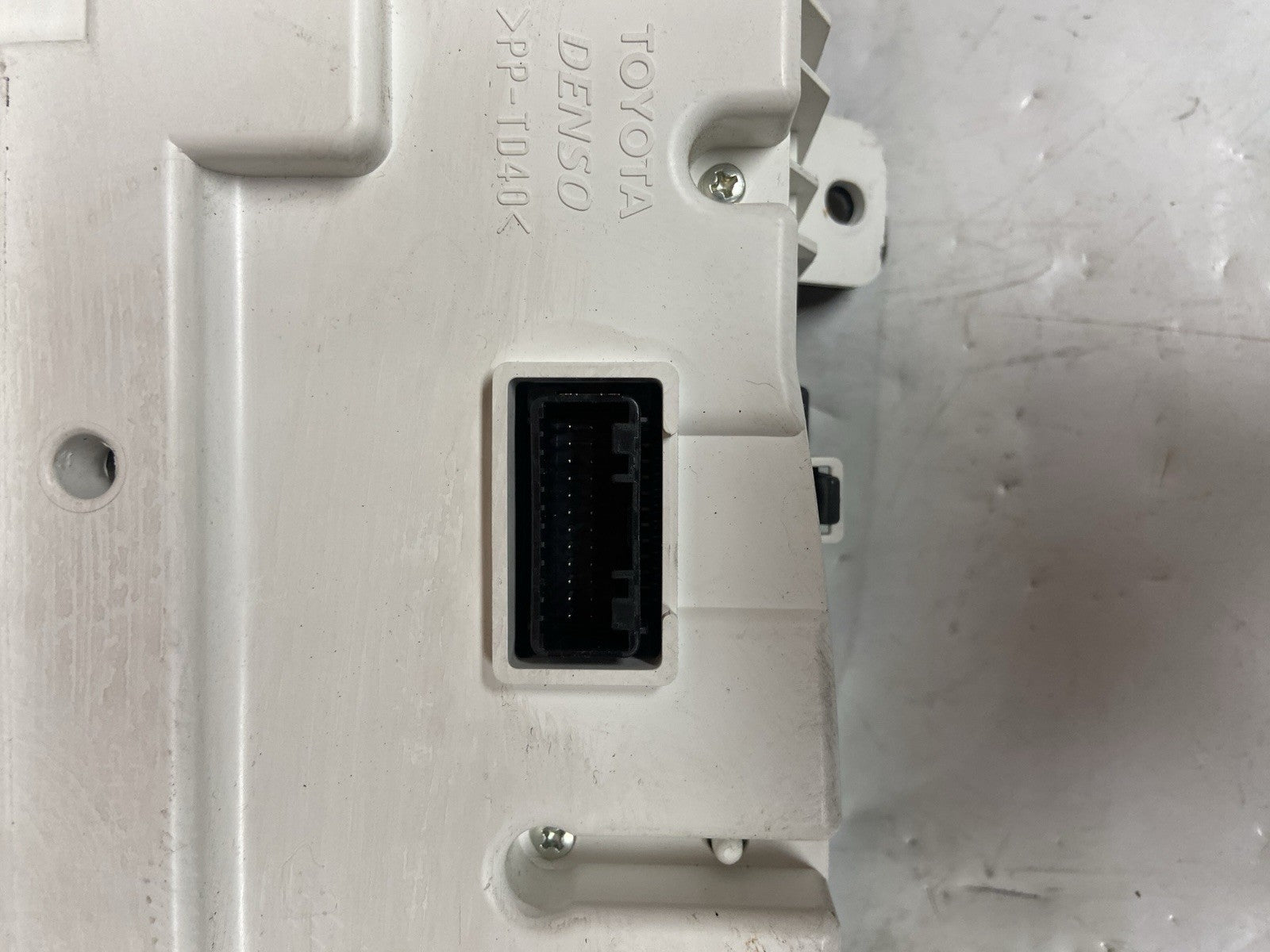 2007- 2009 Toyota Camry Tablero de Instrumentos/Velocímetro 83800-06S20-00