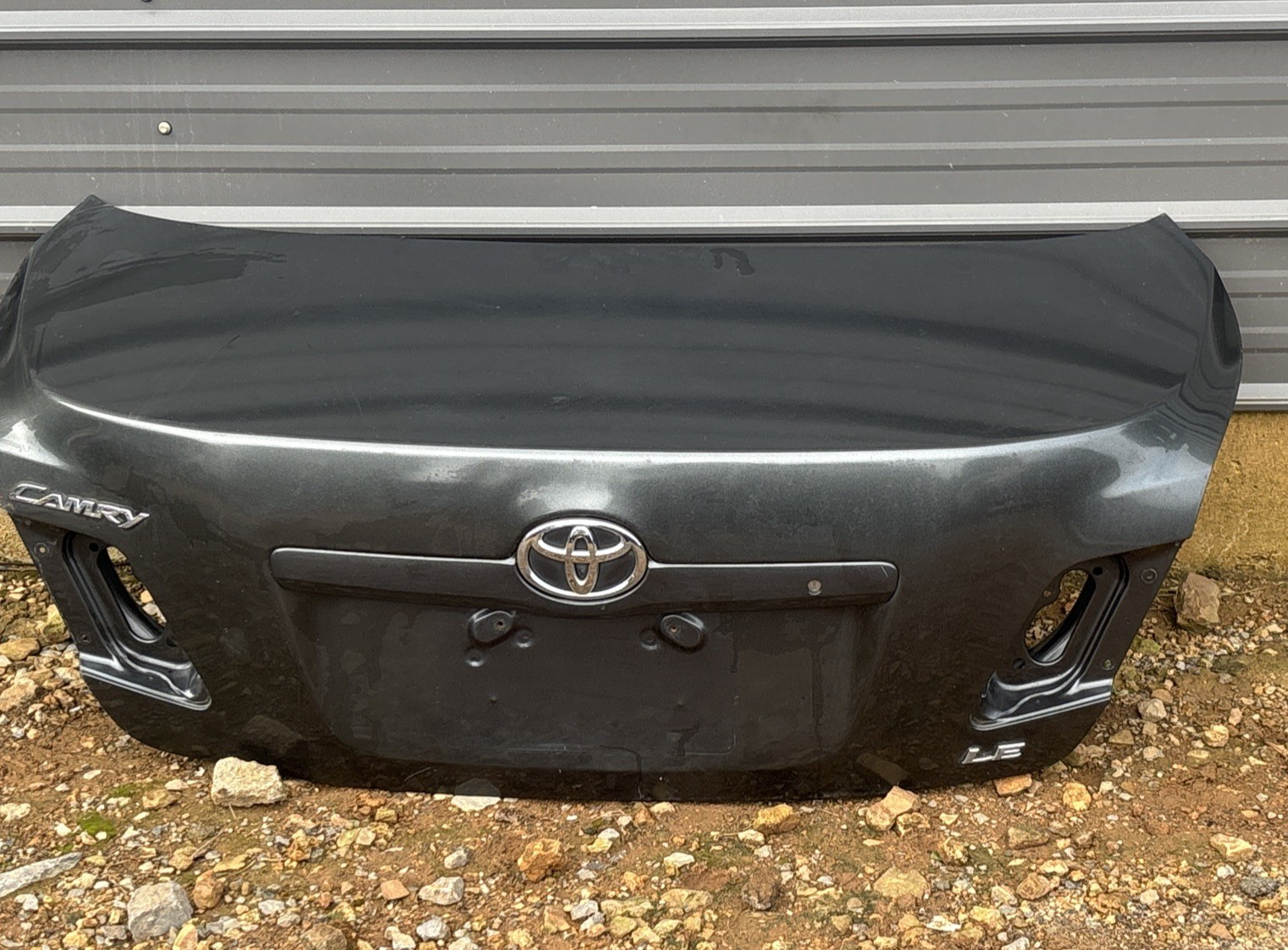 2007-2011 TOYOTA CAMRY COMPUERTA TRASERA MALETERO PORTÓN ELEVADOR GRIS