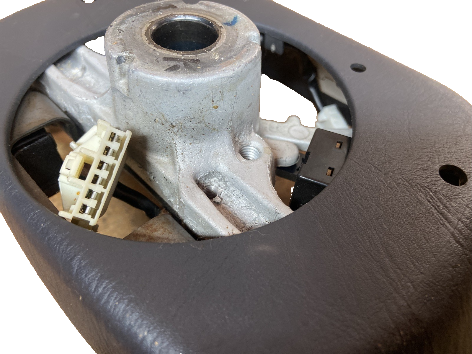 2000 Lexus LS 400 Steering Wheel With Cruise Control. Wood finish grain