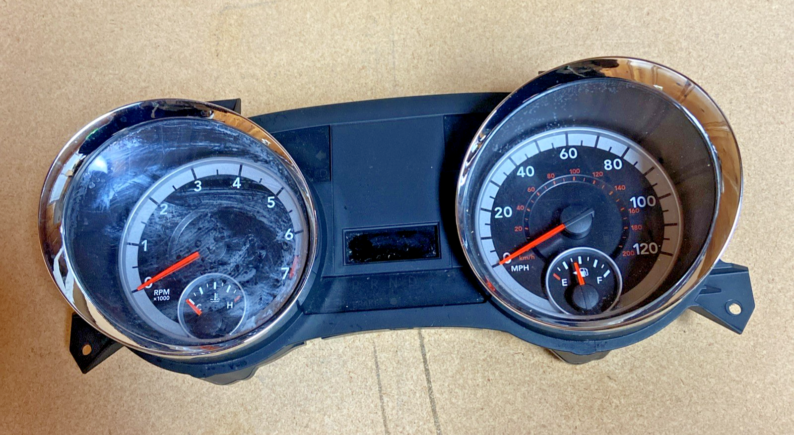 2011-2012 Dodge Grand Caravan Speedometer Instrument Cluster Gauge P68055681AG