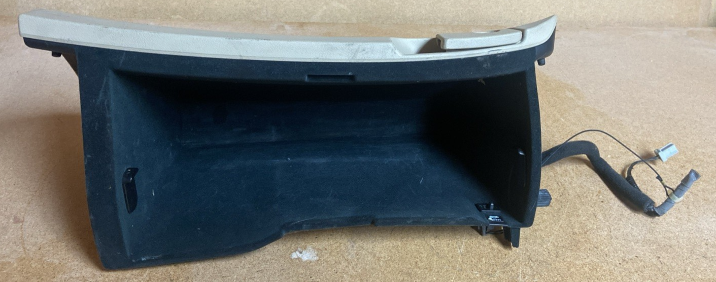 2006 Acura TSX Glove Box (one Hinge Broken)