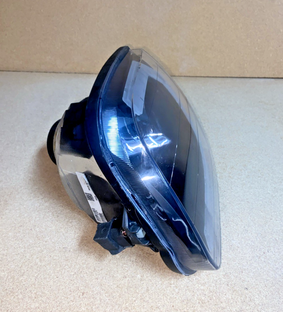 2000 - 2004 Toyota Tundra Front Driver Left Side Crew Cab Halogen Headlight OEM
