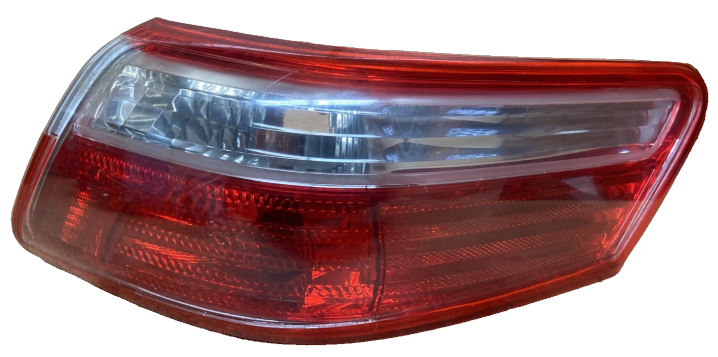 2008 Toyota Camry Right Passenger Side Outer Tail Light Assembly