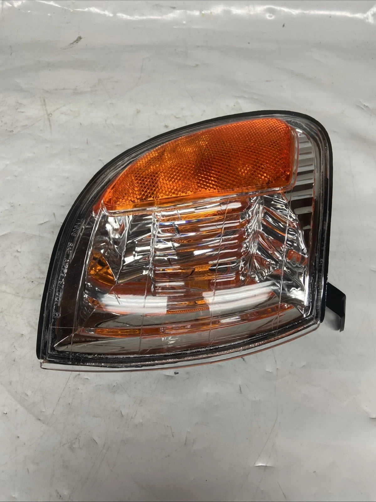 2000-2003 Toyota Tundra Driver and Passenger turn Signal and parking light assem