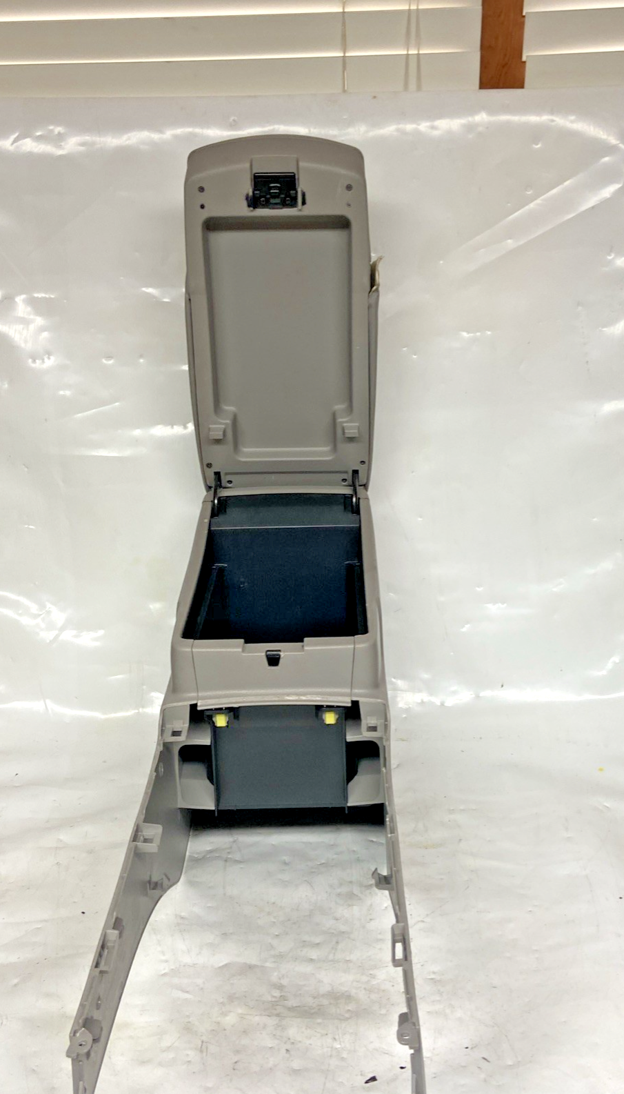 2007-2011 Toyota Camry Floor Mounted Center Console Assembly