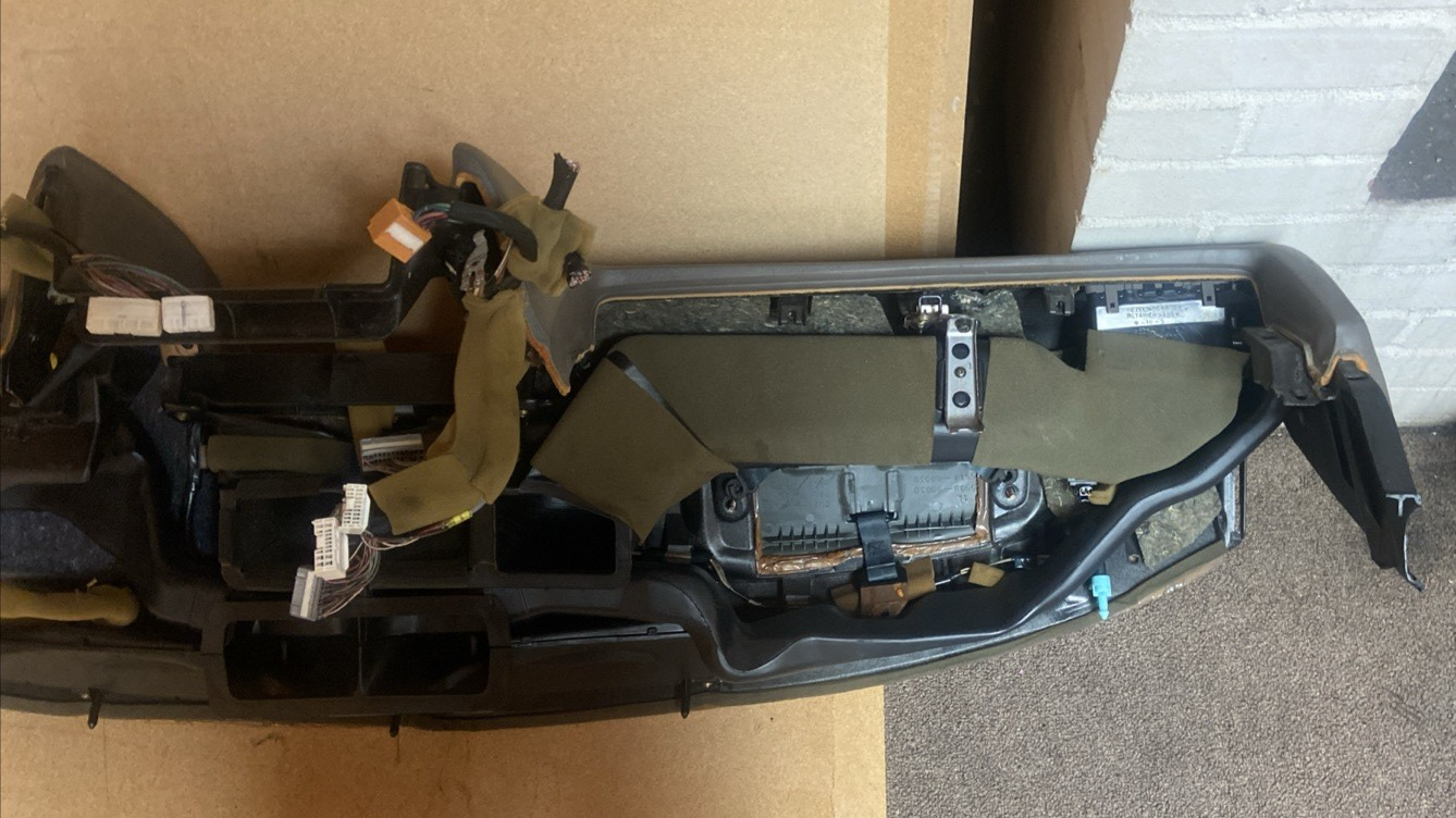 1998-2000 Lexus LS400 Front Interior Dashboard Instrument Panel OEM