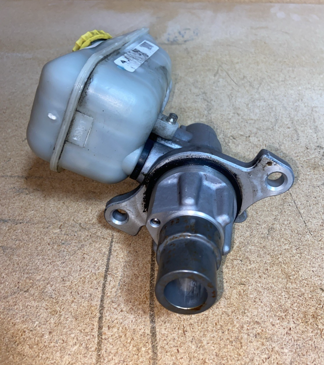 12-20 Dodge Grand Caravan Brake Master Cylinder Assembly OEM