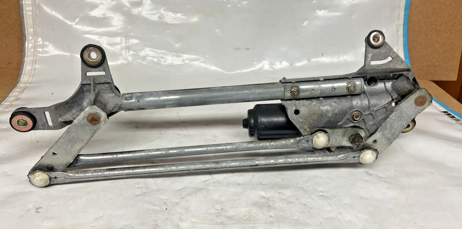 2003-2007 Honda Accord Windshield Wiper Motor and Linkage Assembly