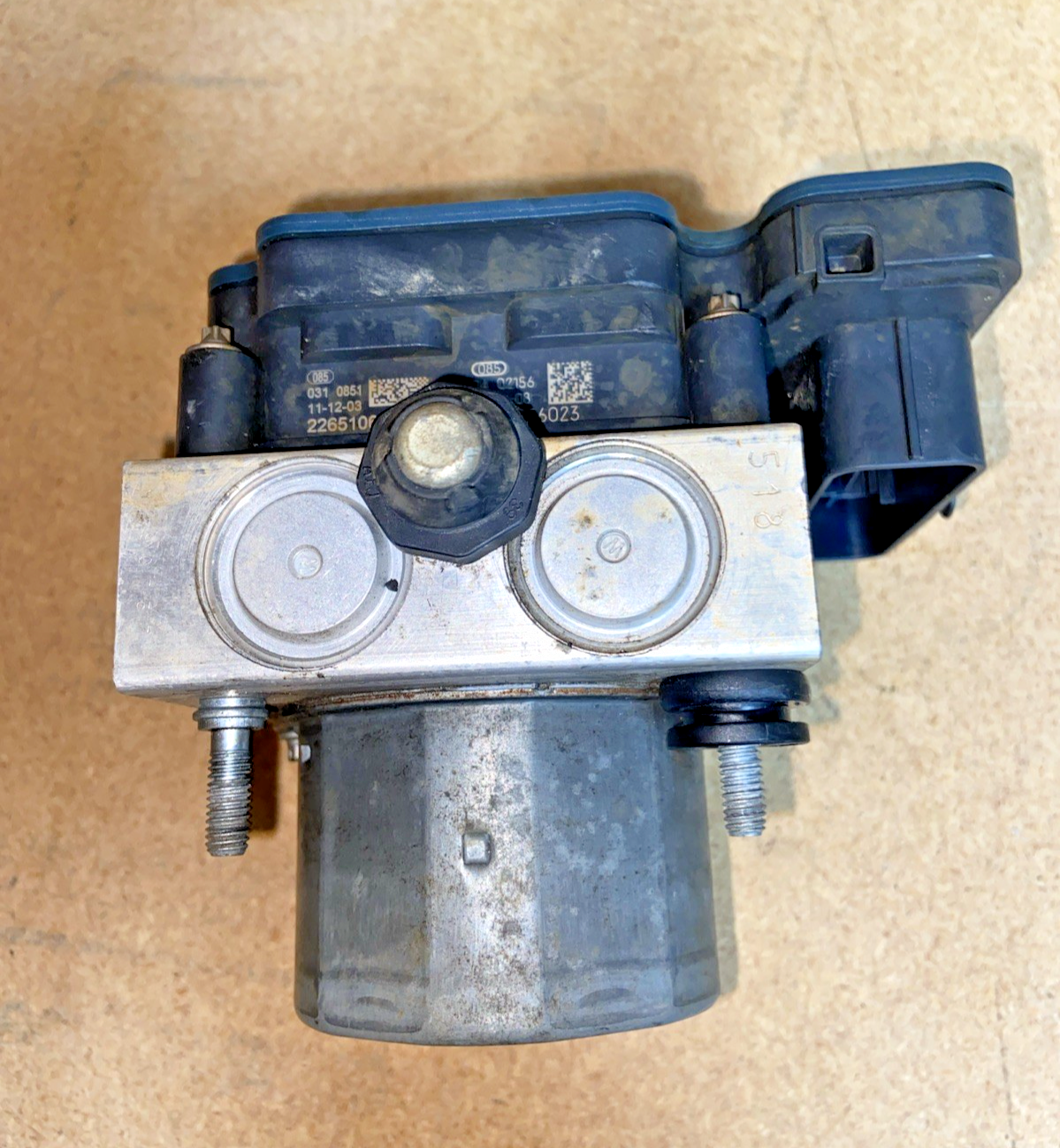 2012-2016 Dodge Grand Caravan ABS Anti-lock Brake Pump Module 3.6L 68183803 OEM