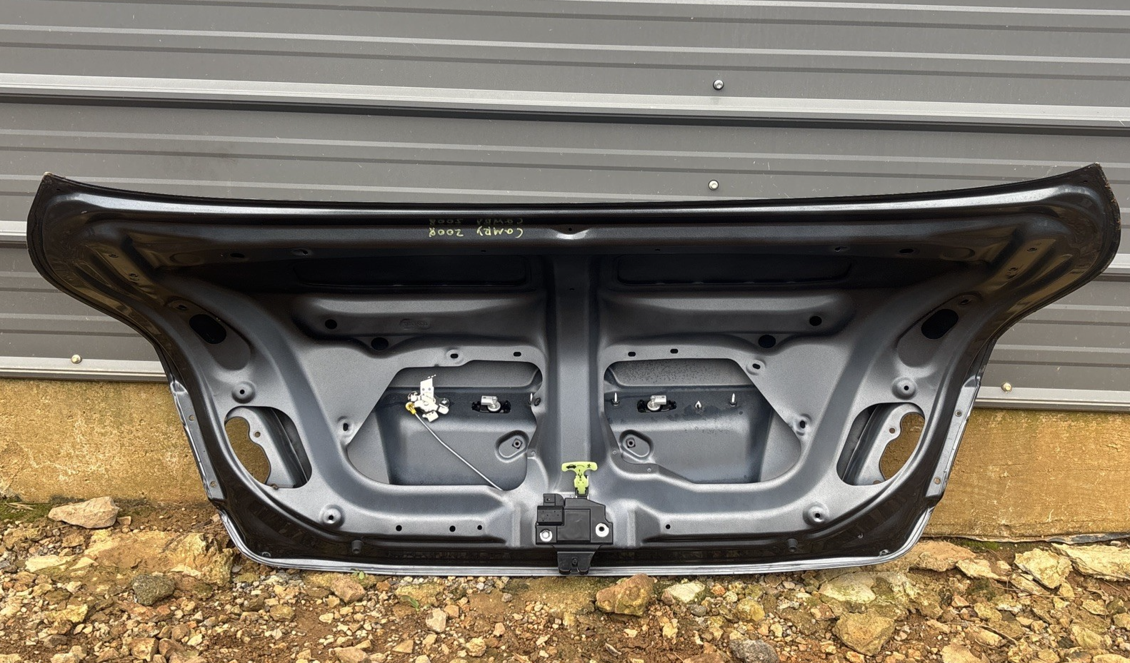2007-2011 TOYOTA CAMRY COMPUERTA TRASERA MALETERO PORTÓN ELEVADOR GRIS