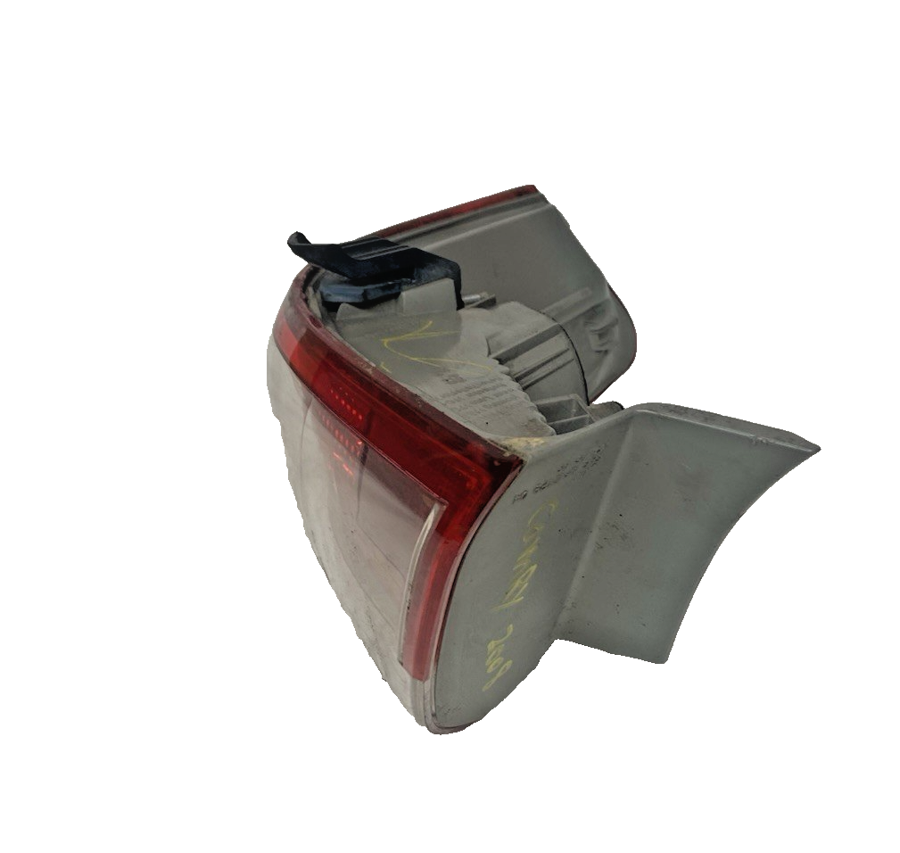 2007-2009 Toyota Camry Right Passenger Side Taillight OEM