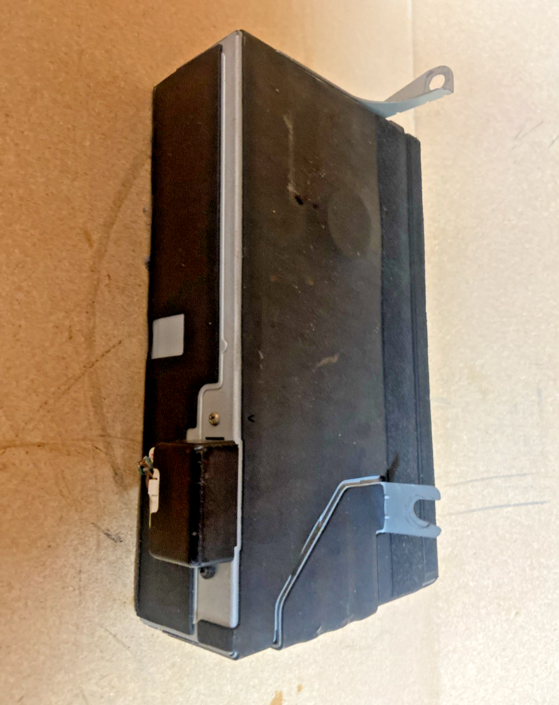 1998-2000 Lexus LS400 OEM CD Changer w Pioneer Audio System 86270-50120