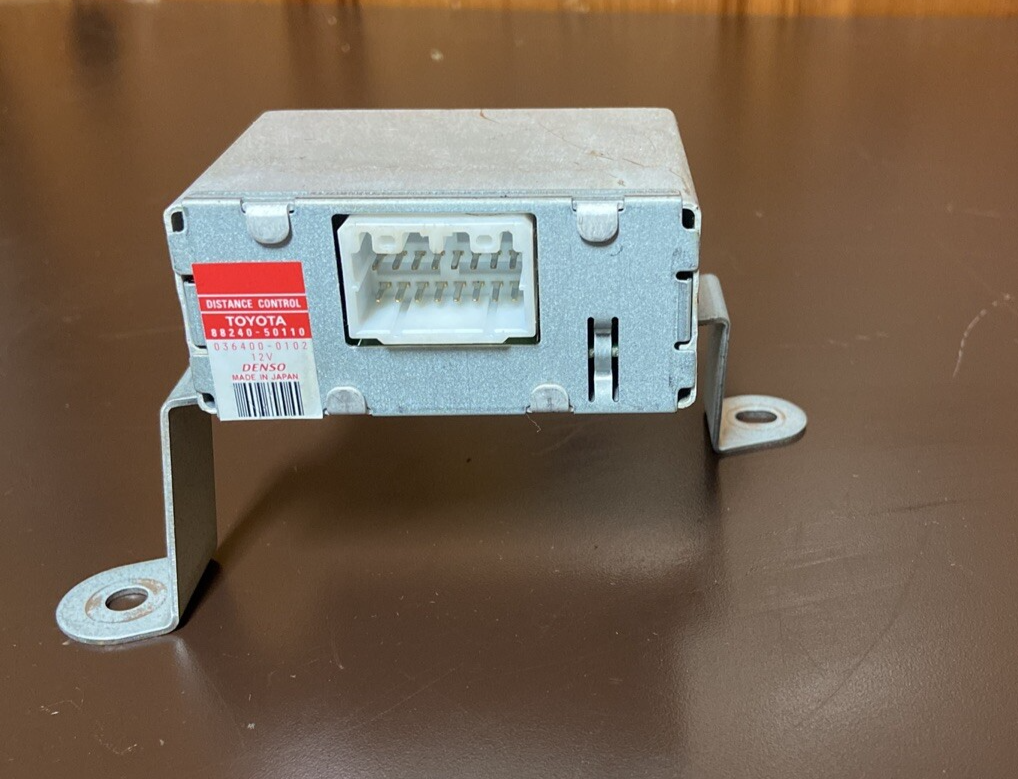 2001 - 2003 Lexus LS 430 Distance Control Module 88240-50110