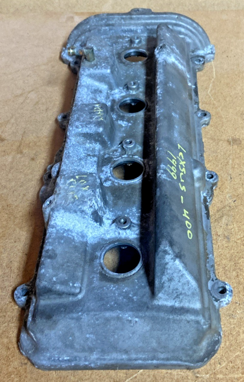 1998-2000 Lexus LS 400 right Engine Valve Cover OEM
