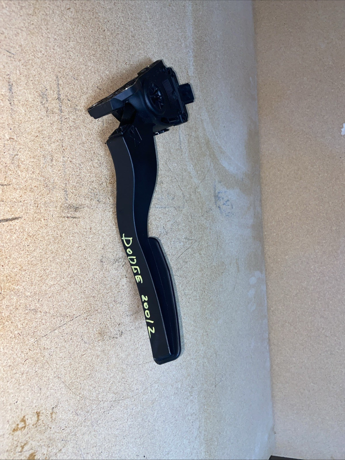 2012-2018 Dodge Caravan Accelerator Gas Pedal 05281418AA OEM