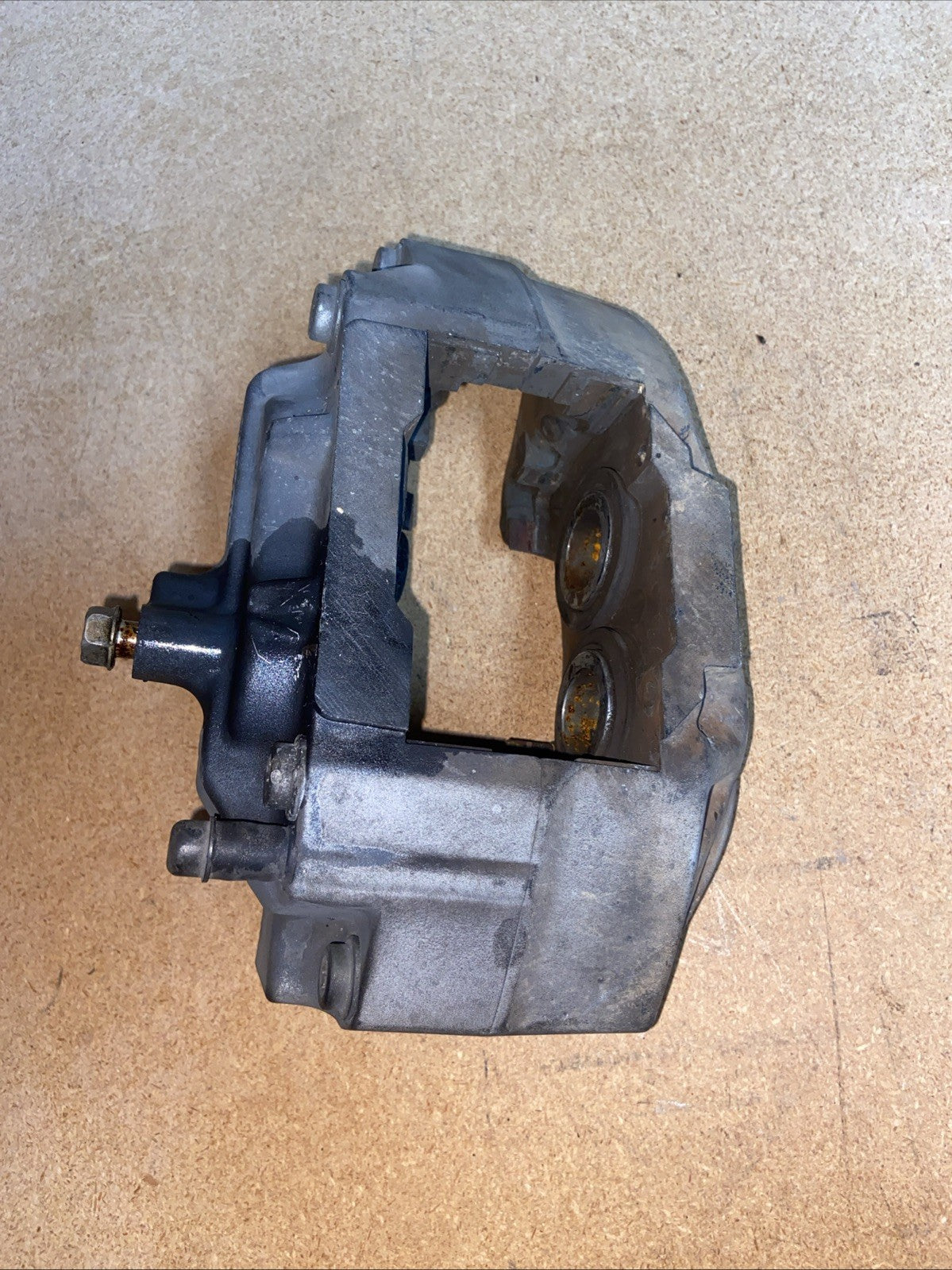 1995-2000 LEXUS LS400 Front Left Driver Side Brake Caliper OEM 47750-50102