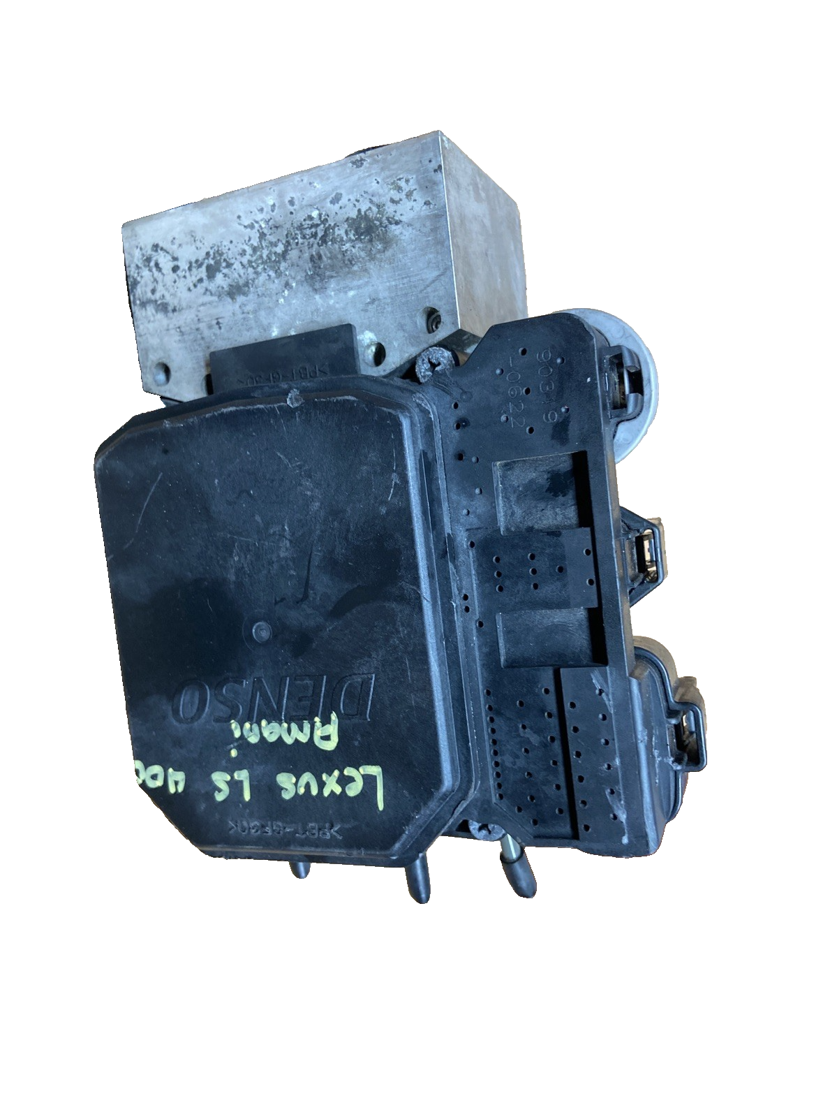 2000 Lexus LS 400 Anti Lock ABS Brake Pump control
