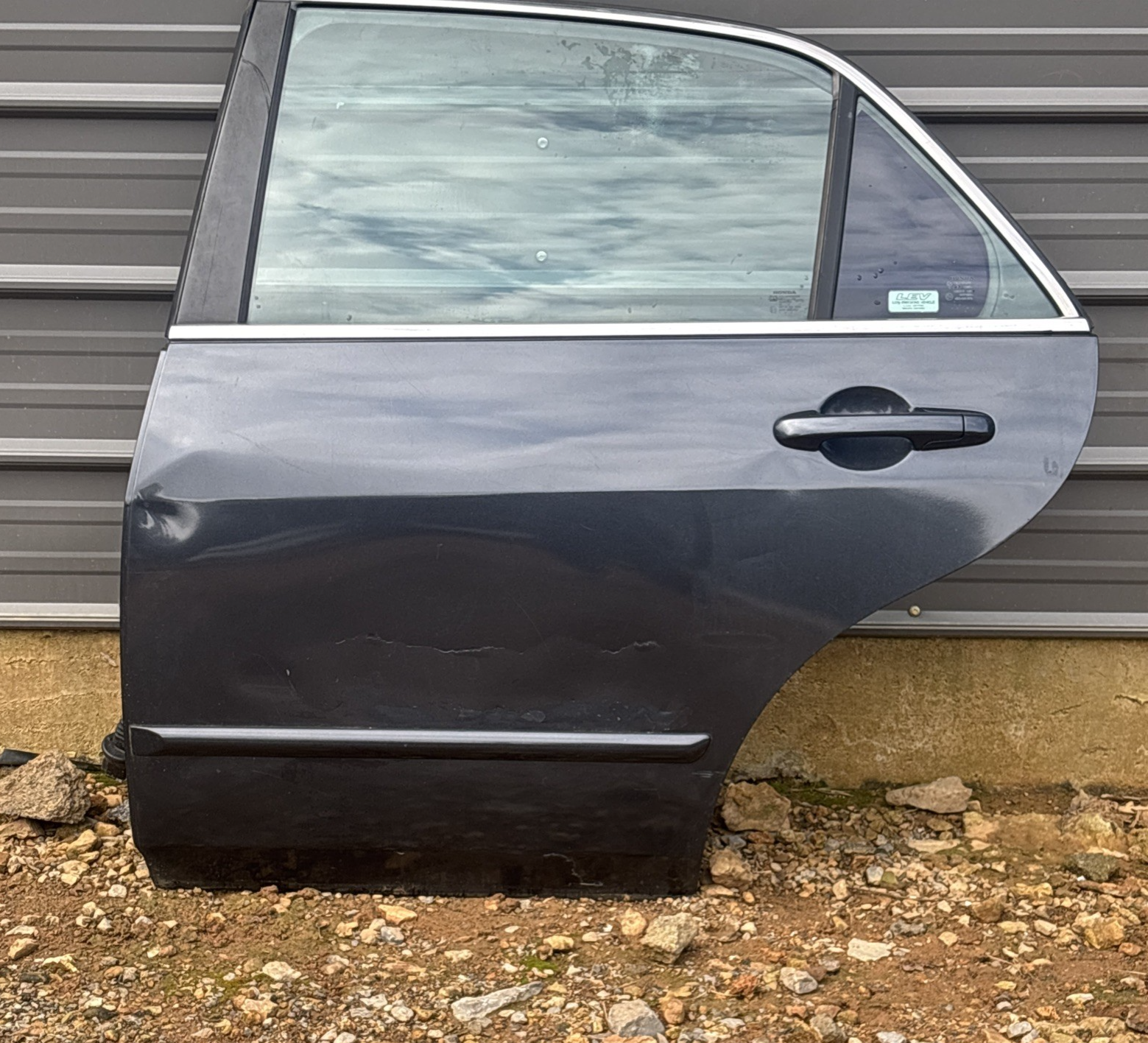 2007-2011 TOYOTA CAMRY Cubierta trasera izquierda de puerta plateada con panel de puerta *Abolladura