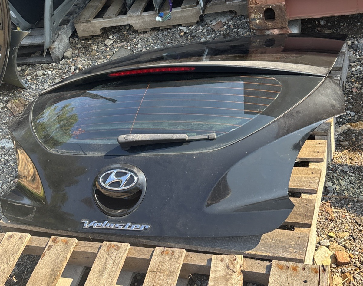 2012-2013 Hyundai Veloster Base Trunk Deck Lid Hatch Gate BLACK