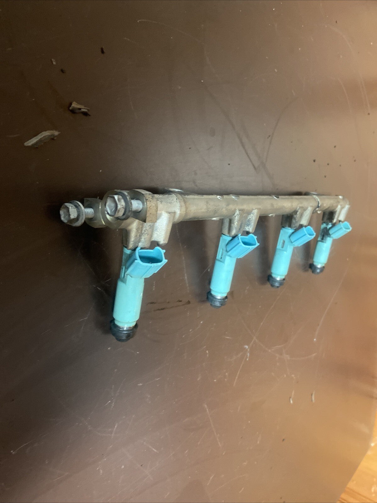 2005 Toyota Highlander Fuel Rail With Fuel Injectors
