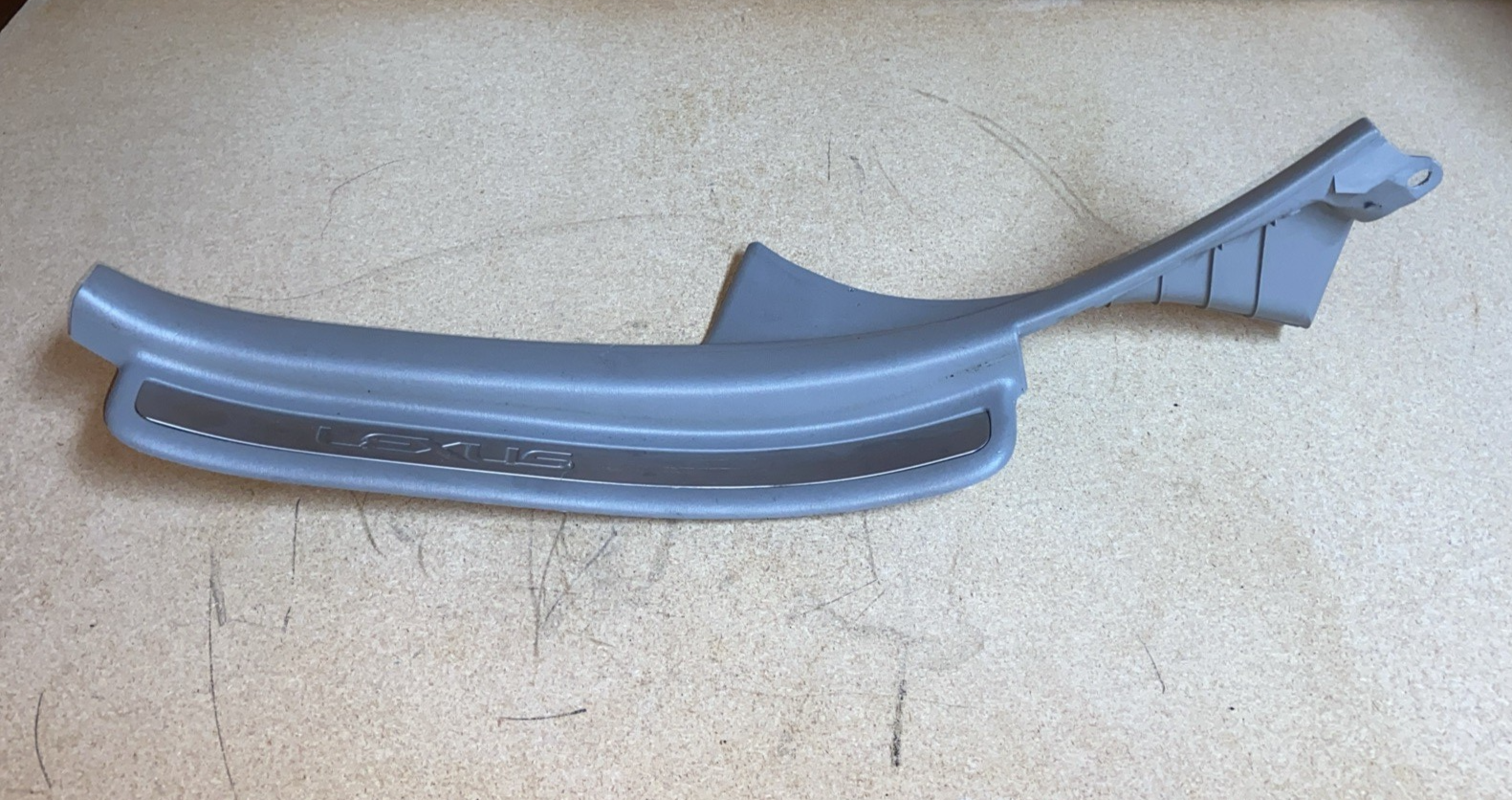 2002-2003 Lexus ES 300 Left Rear Door Sill Cuff Plate Trim 67918-33040