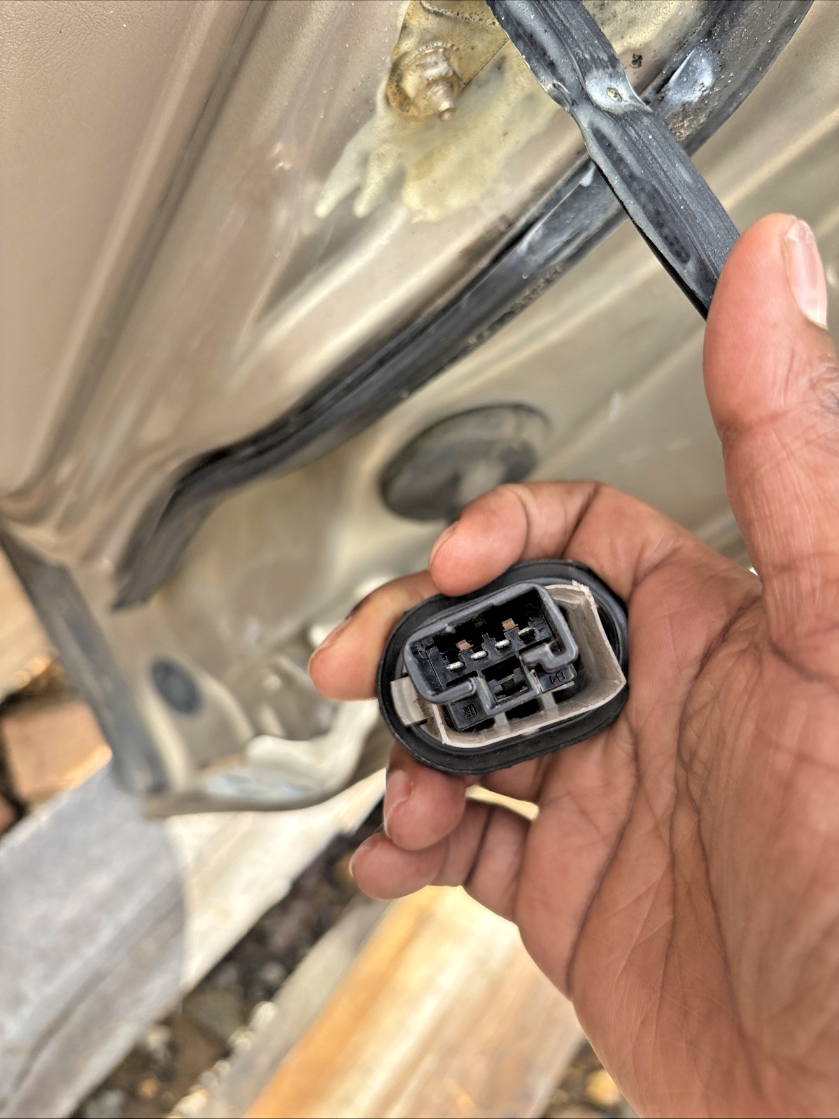 2000-2006 Toyota Tundra Moldura Lateral Trasera Izquierda de la Puerta de Cabina Extendida