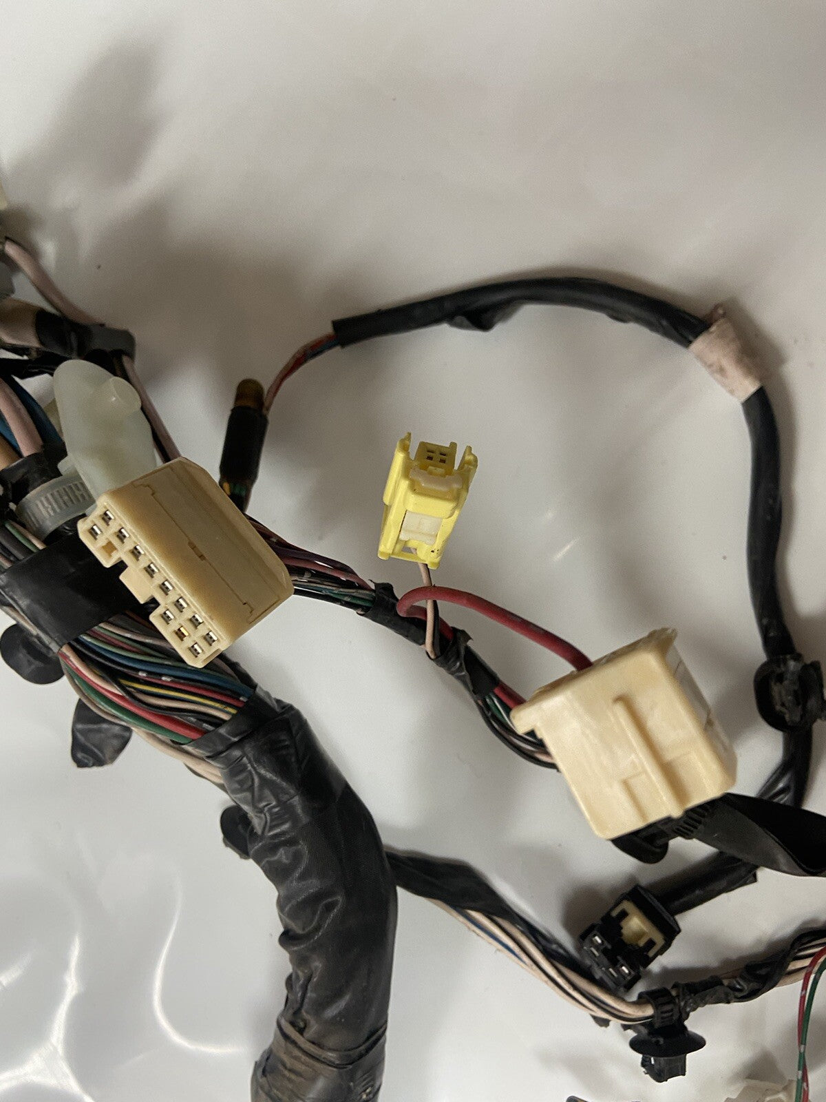2011 Toyota Corolla Fuse Box And Complete Wiring Harness 8211602