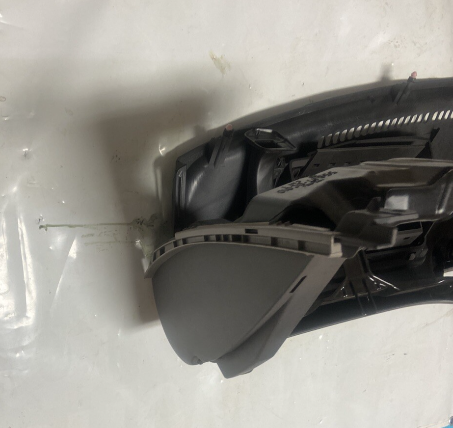 2001 -2007 Toyota Sequoia Dash Panel Dashboard Assembly