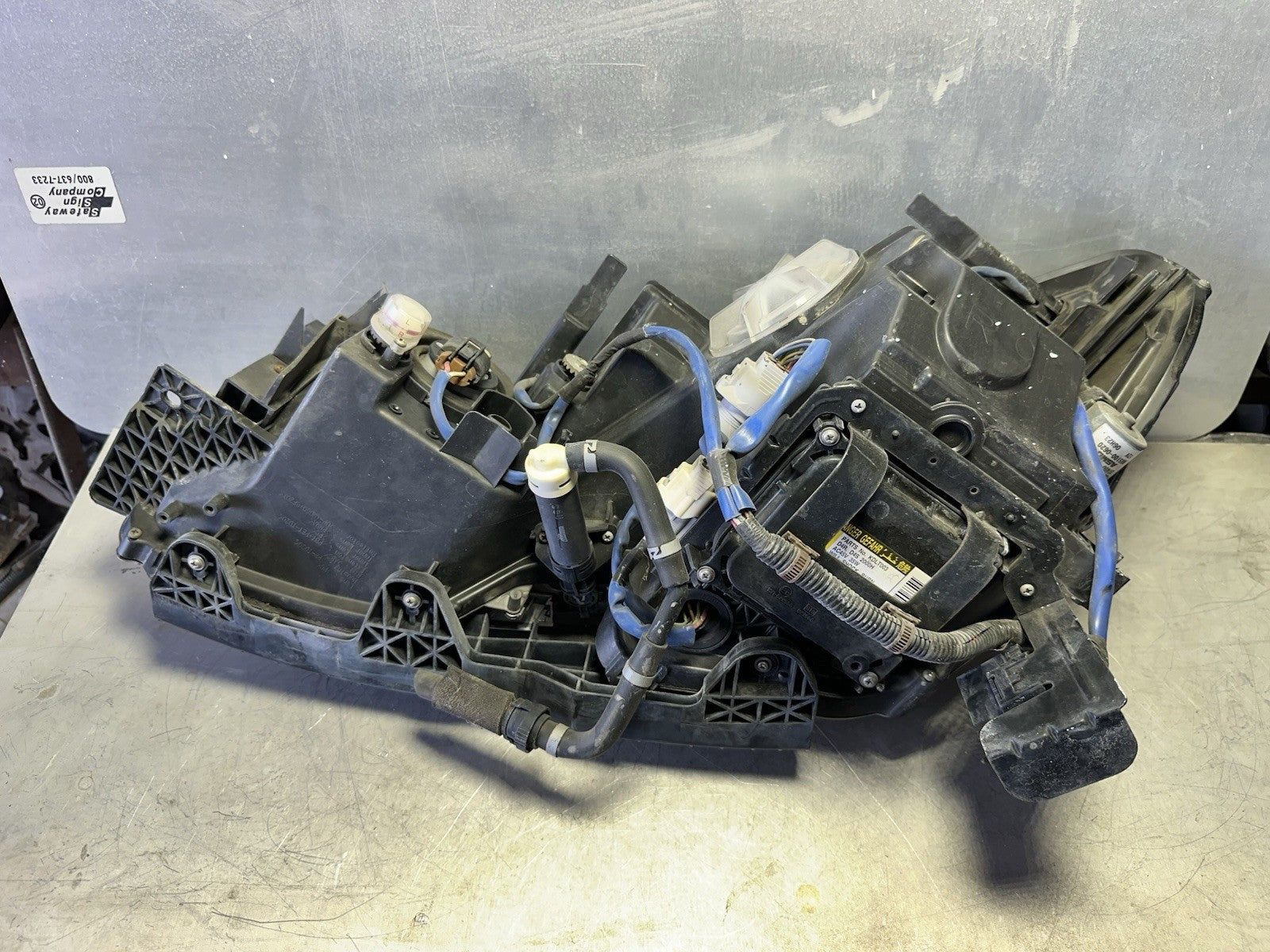 06 LEXUS GS300 GS430 Passenger Headlight Xenon HID With Washer OEM