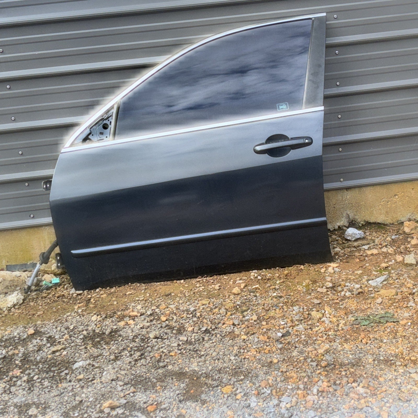 2004 Honda Accord PANEL DE PUERTA DELANTERA IZQUIERDA LADO CONDUCTOR Gris con panel de puerta